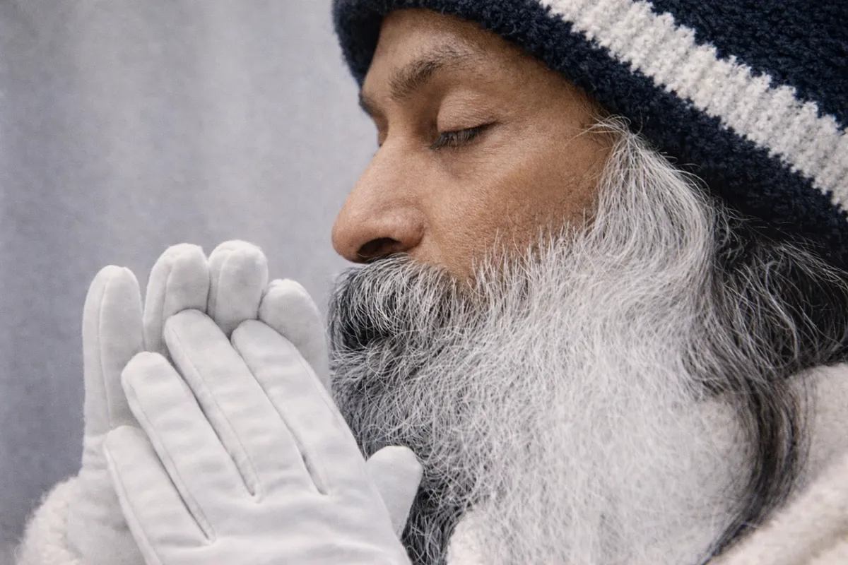 Above All Don’t Wobble Talks given from 16/1/76 to 12/2/76, Darshan Diary, 28 Chapters, Year Published : 1977 