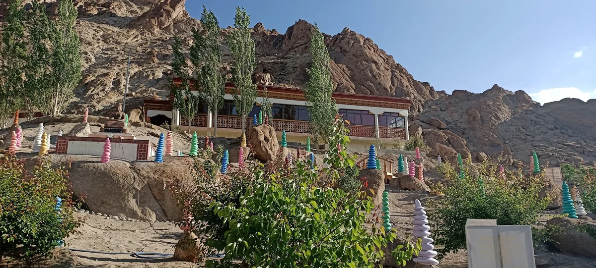 Mahabodhi International Yoga and Meditation Centre, Changspa Road — photo 3
