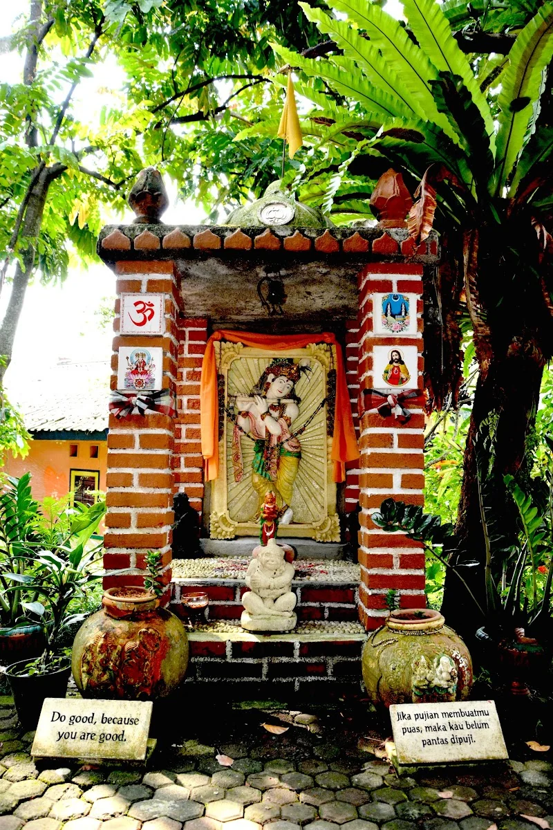 One Earth Yoga & Meditation Retreat Centre — photo 3
