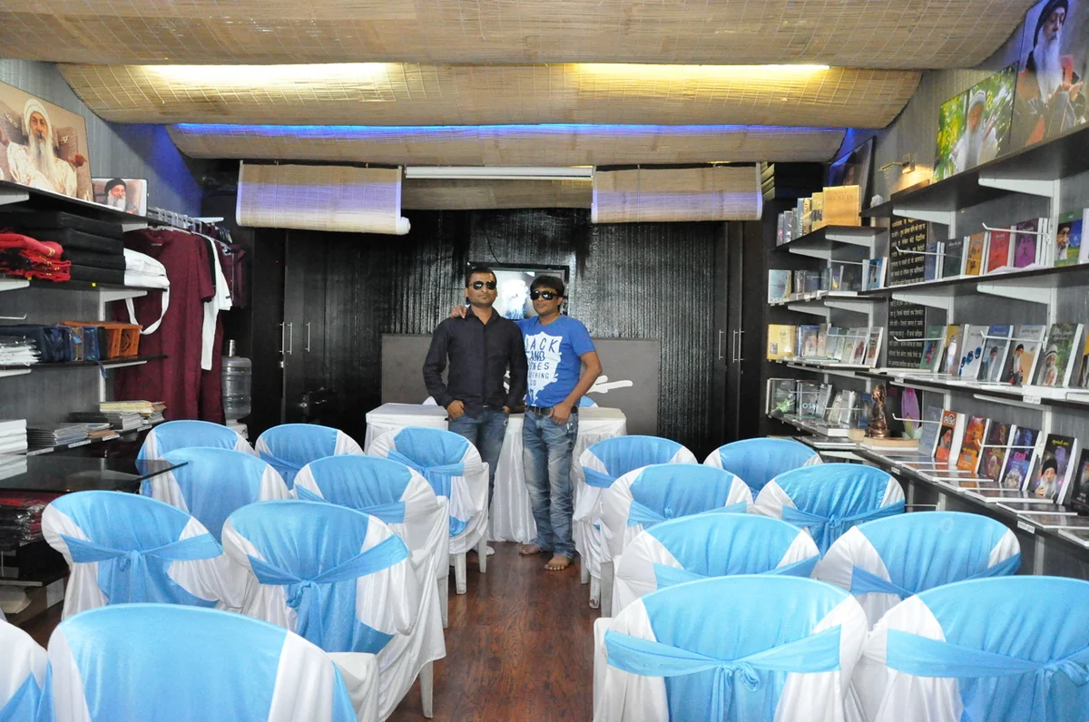 OSHO Lotus Bookshop — photo 2
