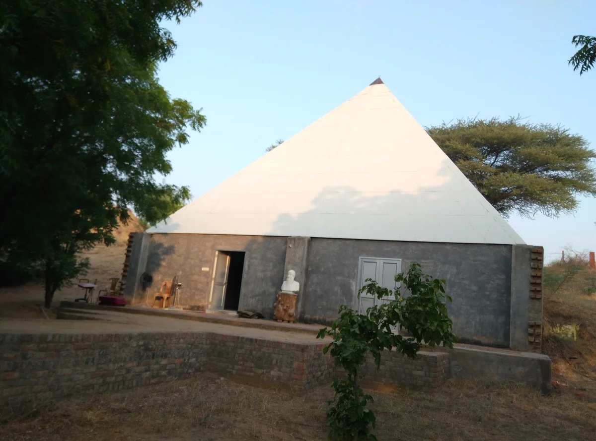 Osho Oasis Dhyan Ashram