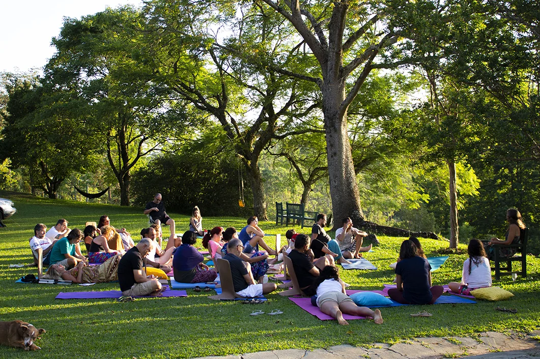 Satsang e Meditação com Veetshish Om e amigos